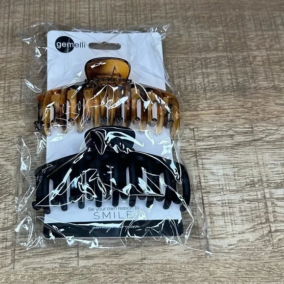 Gemelli Hair Clips Jenna Claw 2 Pack - NWT - Picture 3 of 3